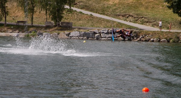 Ski-Nautique à Crans-Montana - Ski-nautique à l'Etang Long à Crans-Montana
