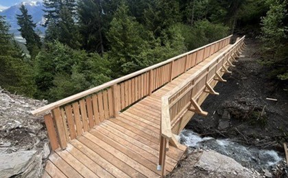 Nouvelle passerelle sur le Coudry